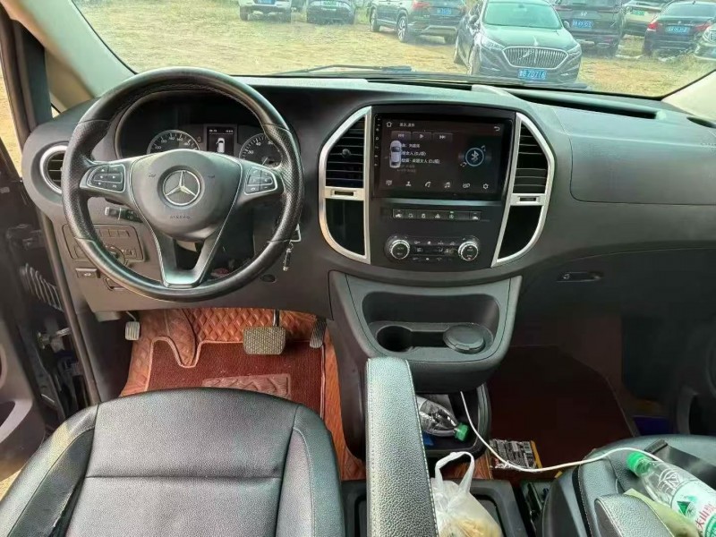 淄博18年奔驰威霆7