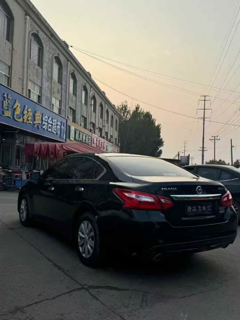 枣庄17年日产天籁8