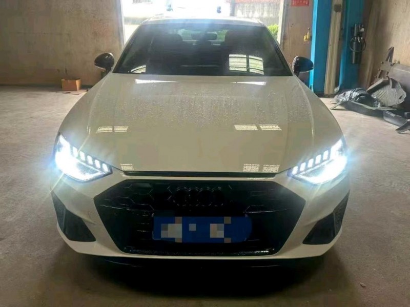 长沙23年奥迪A4L1