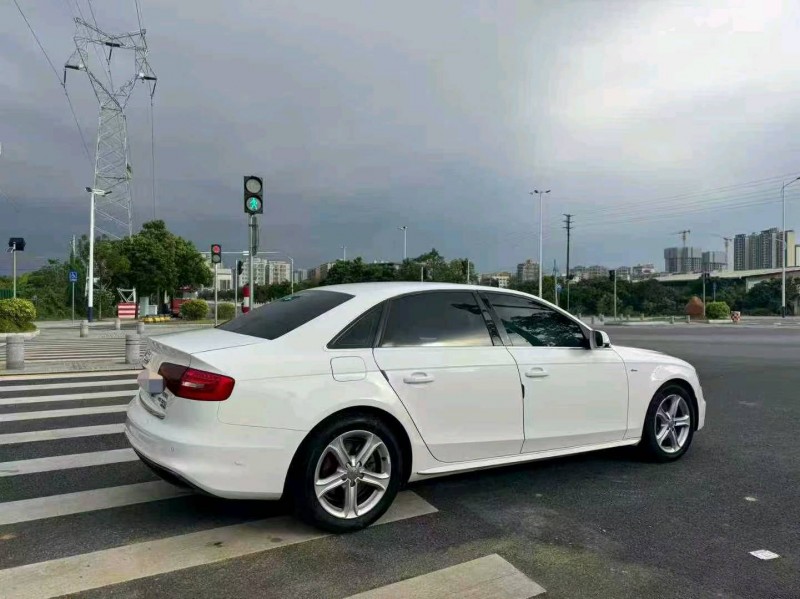 广州15年奥迪A4L4
