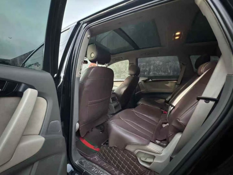 青岛12年奥迪Q75