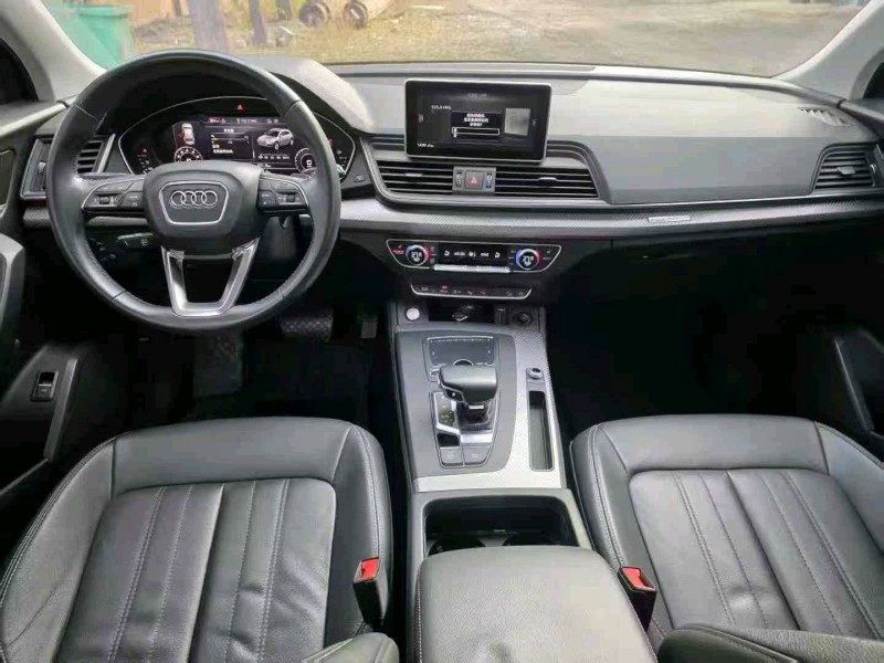 石家庄20年奥迪Q58