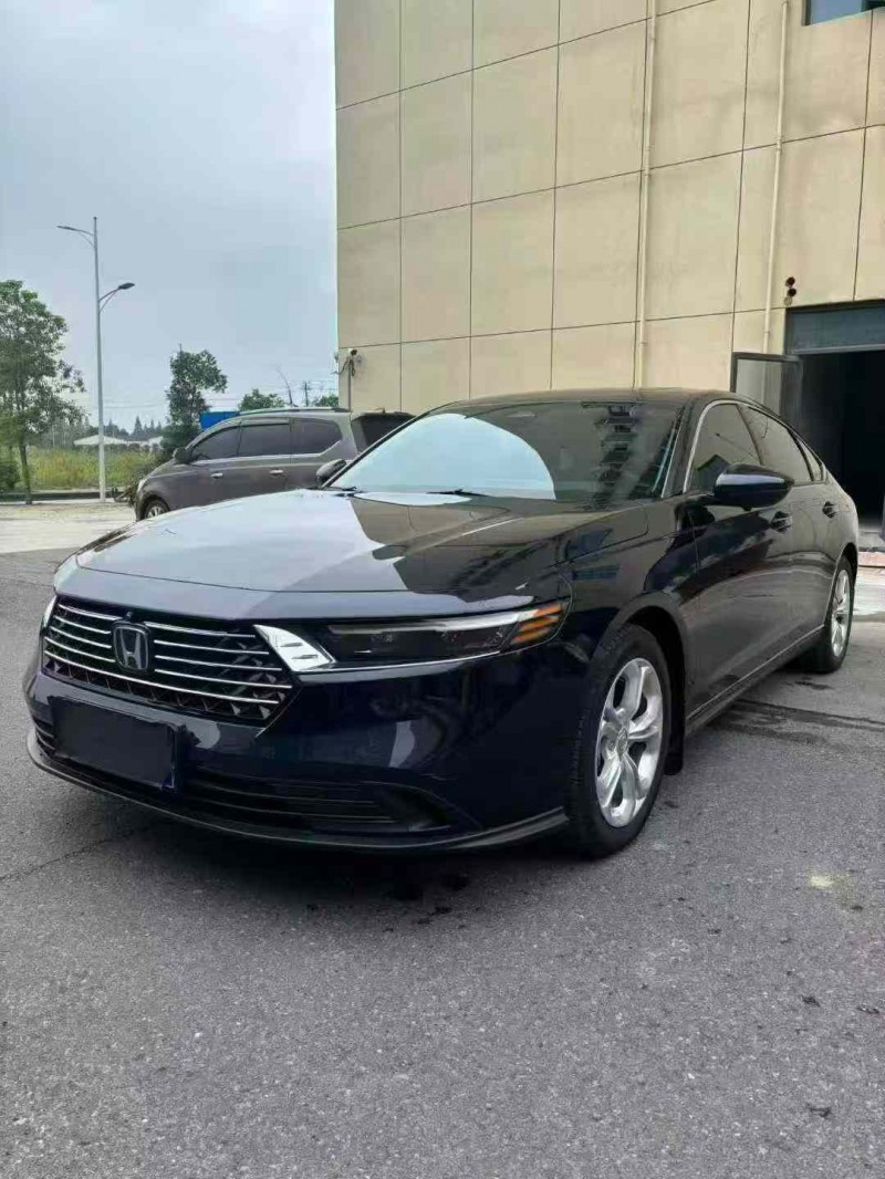 襄阳24年本田雅阁3