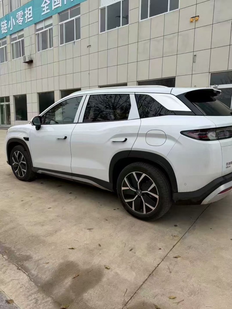 济南25年比亚迪宋7