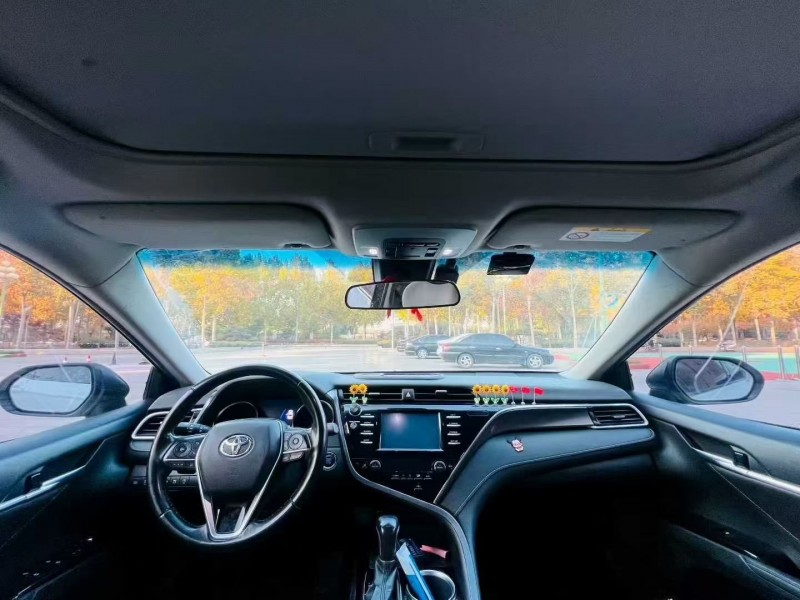 济宁19年丰田凯美瑞4