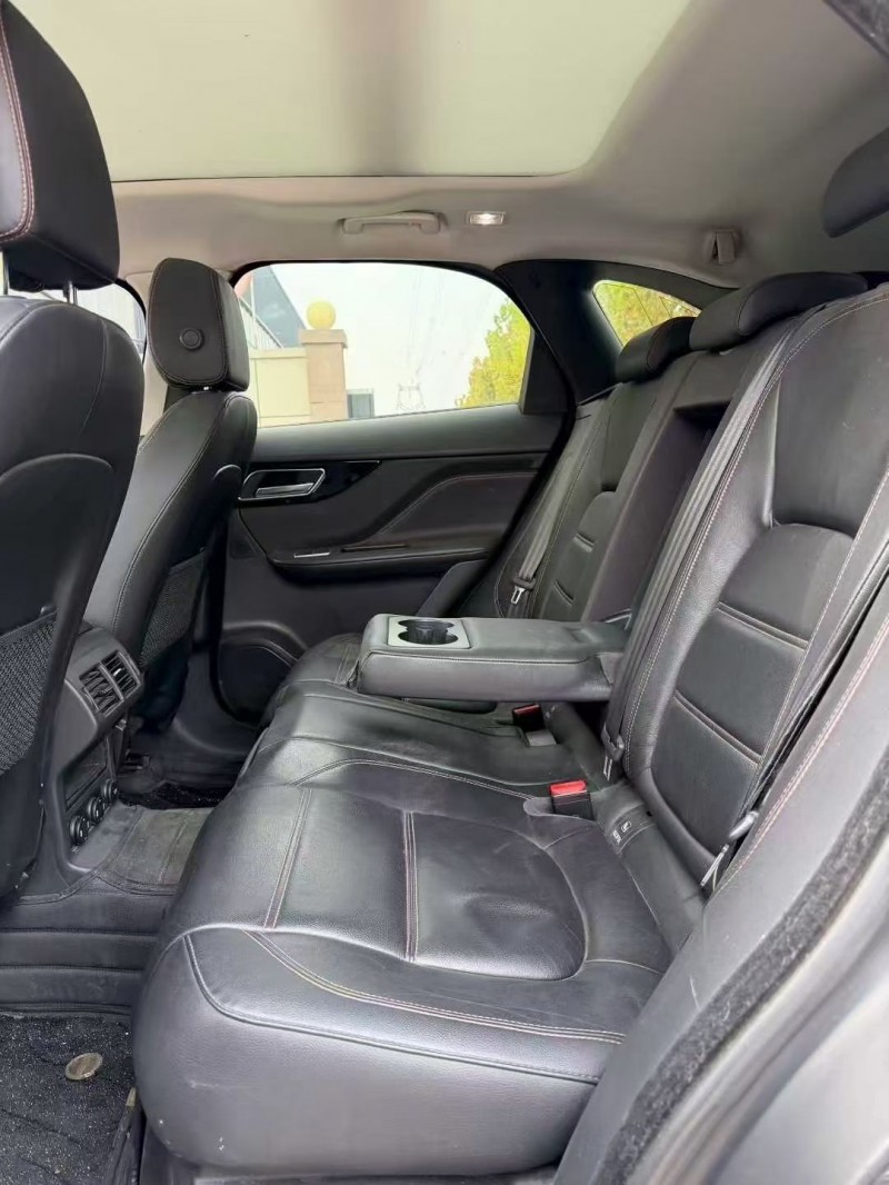 济宁18年捷豹F-PACE4