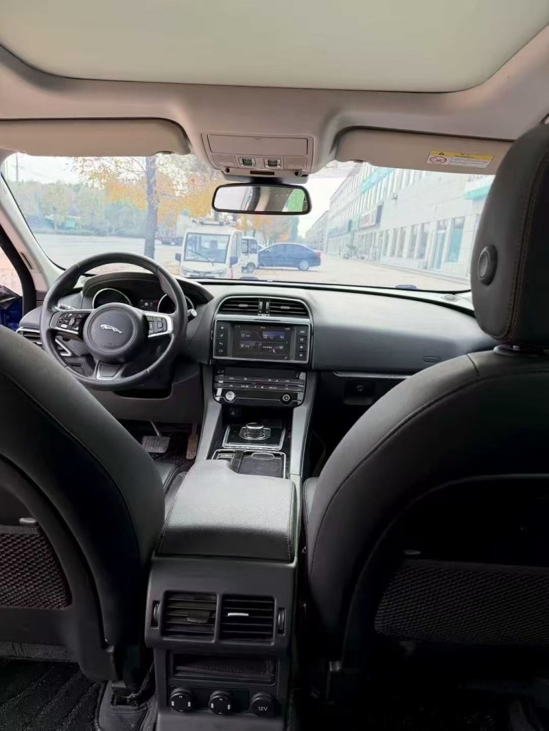 济宁18年捷豹F-PACE5