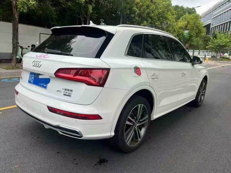 深圳21年奥迪Q58