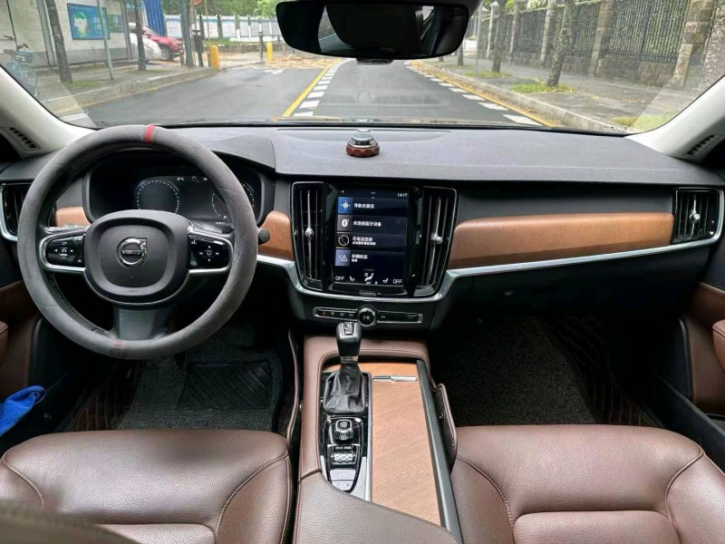 深圳20年沃尔沃S905