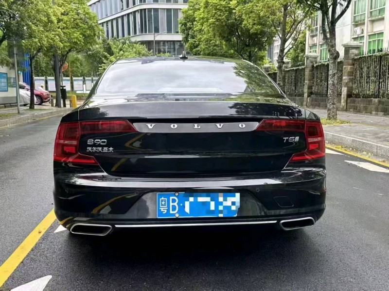 深圳20年沃尔沃S907