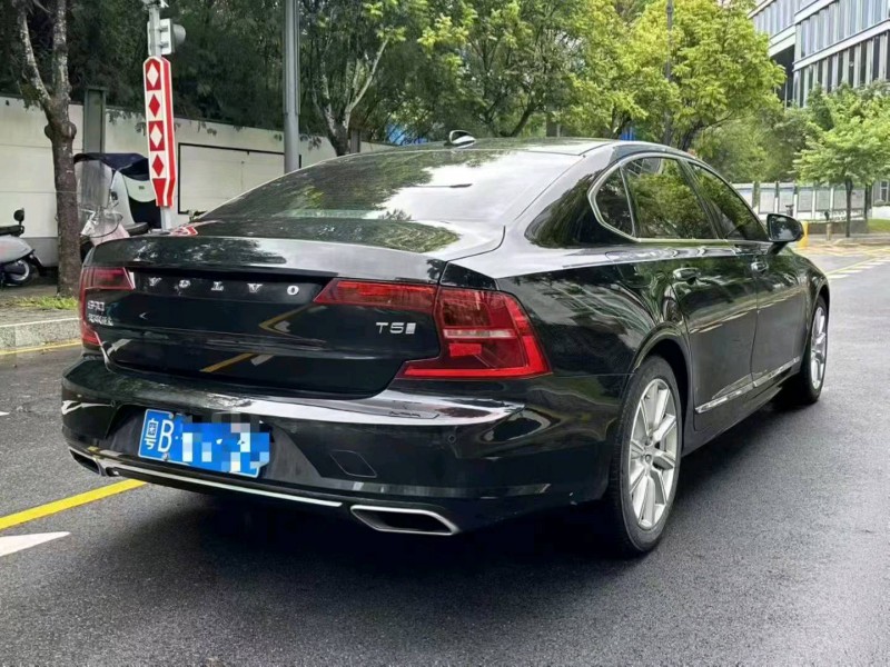 深圳20年沃尔沃S908