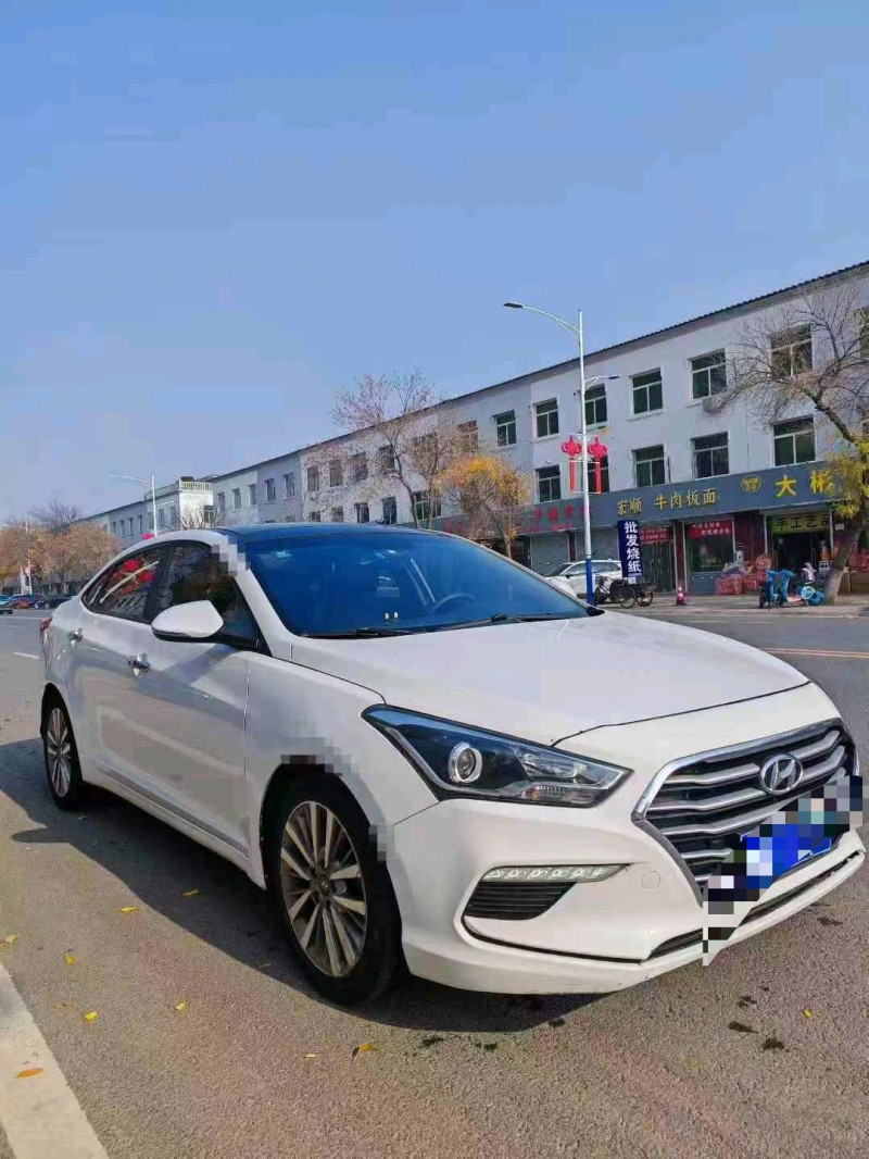 保定17年现代名图3