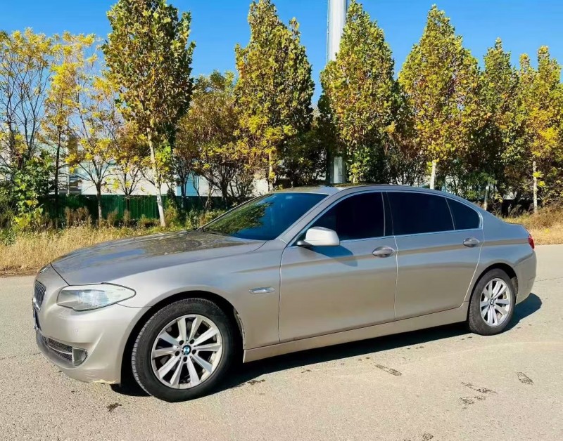 青岛13年宝马5系2