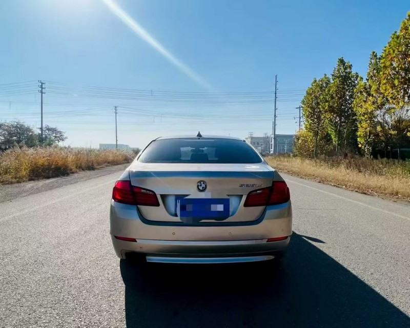 青岛13年宝马5系8