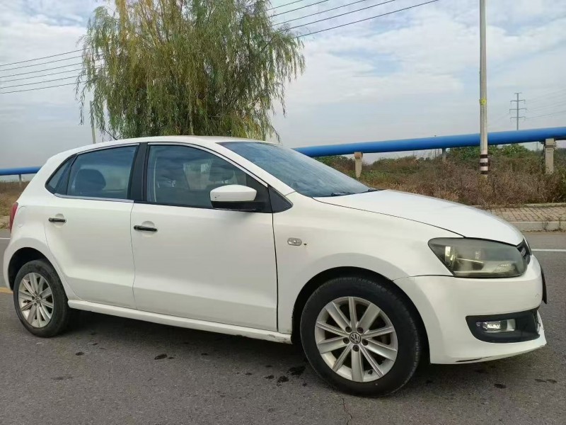 济南13年大众polo2