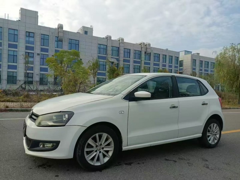济南13年大众polo3