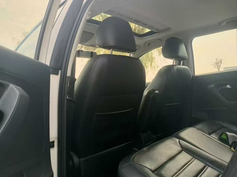 济南13年大众polo4