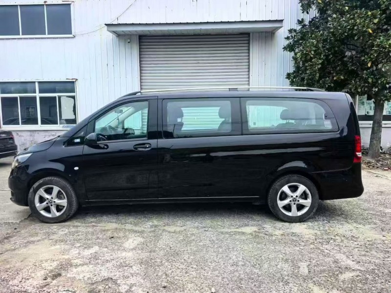 南通21年奔驰威霆7