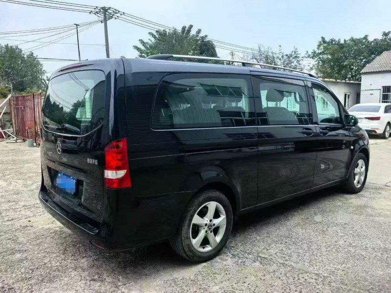 南通21年奔驰威霆9