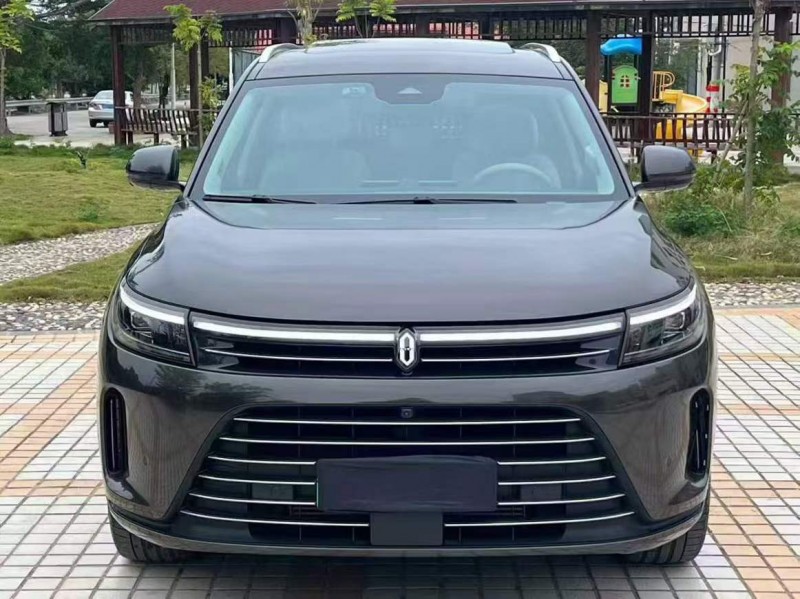 汕头23年华为智选问界1