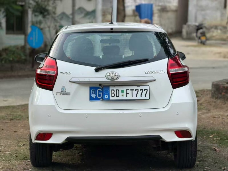 佛山20年丰田YARiS L 致炫7