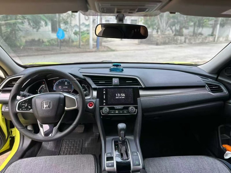 湛江21年本田思域7