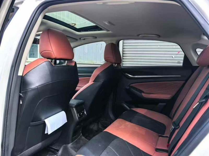 苏州25年长安汽车逸动6