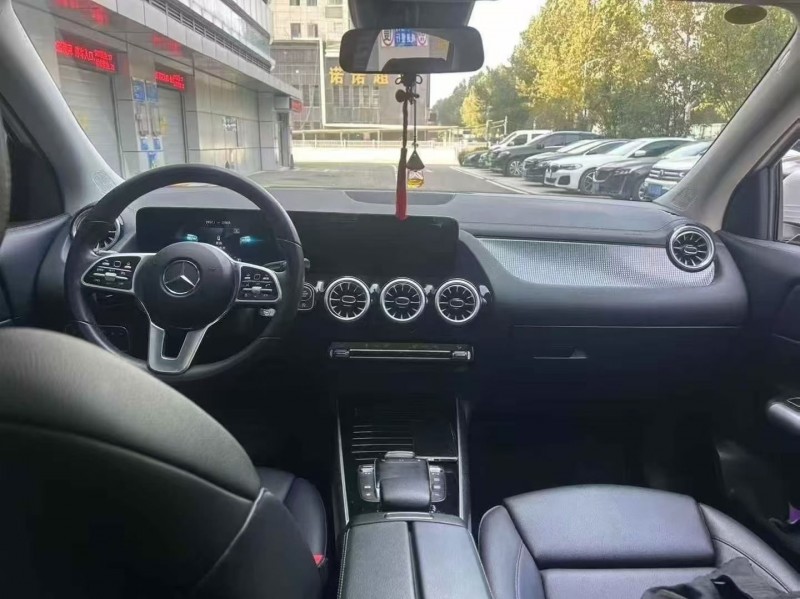 淮南22年奔驰GLA4