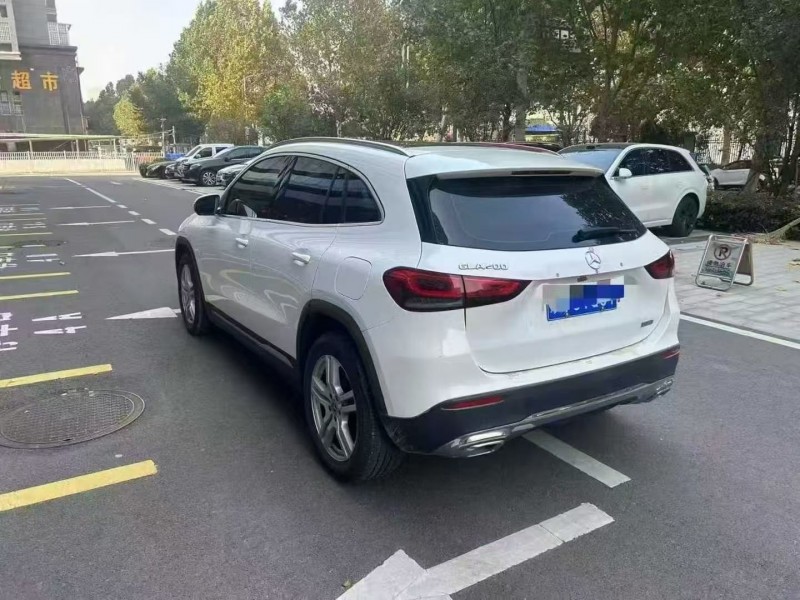 淮南22年奔驰GLA8