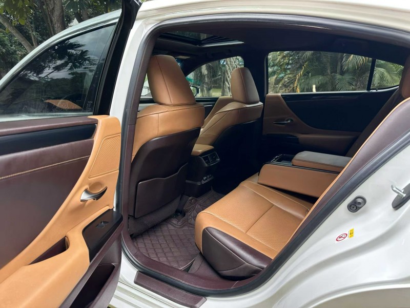 湛江19年雷克萨斯ES9