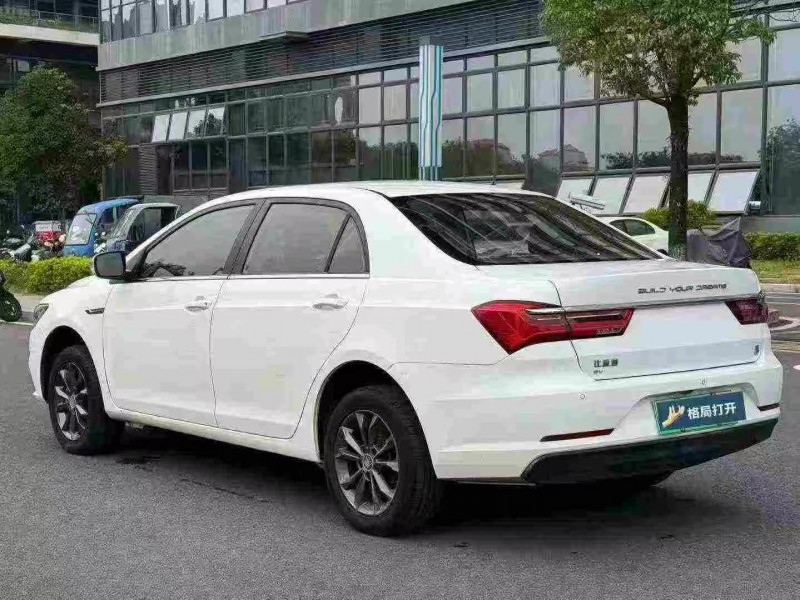 东莞22年比亚迪秦8