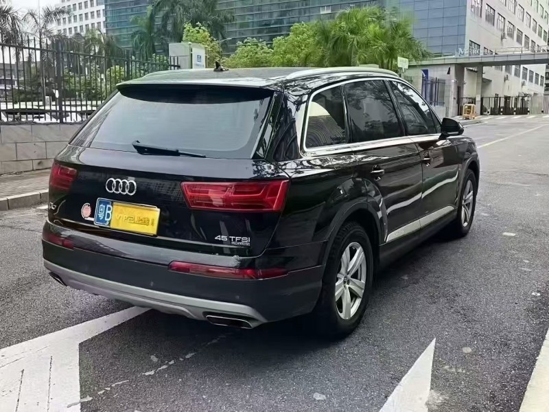 深圳17年奥迪Q77