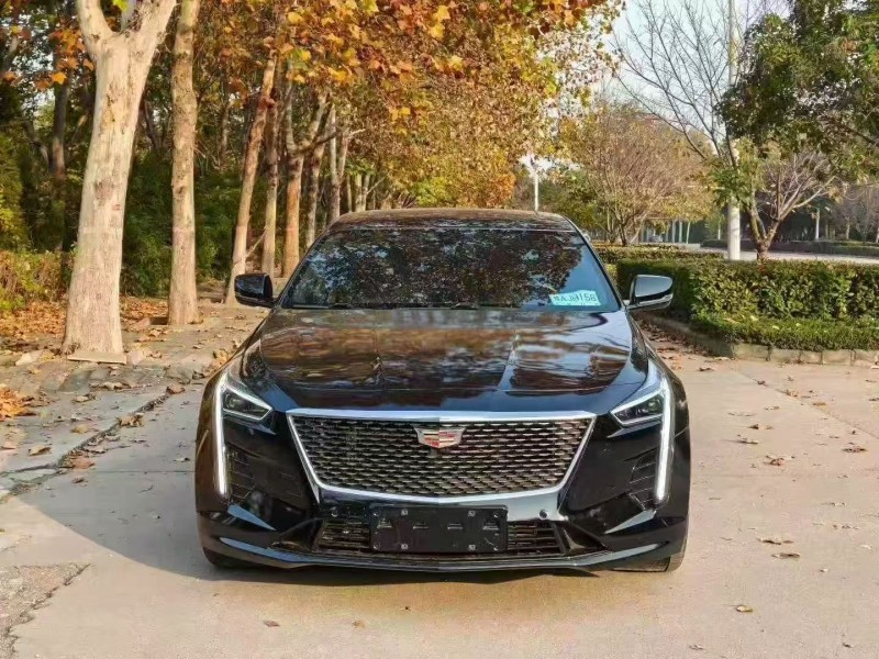 开封23年凯迪拉克CT61