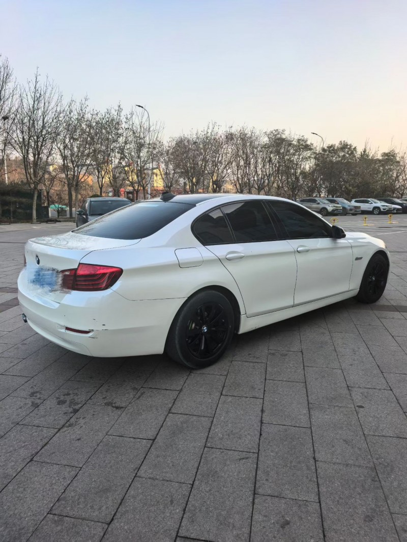 承德15年宝马5系8