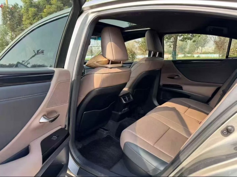 连云港24年雷克萨斯ES5