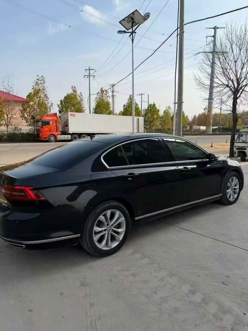 济宁19年大众迈腾4