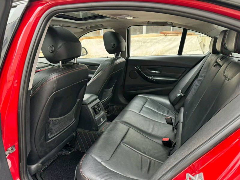 金华14年宝马3系6