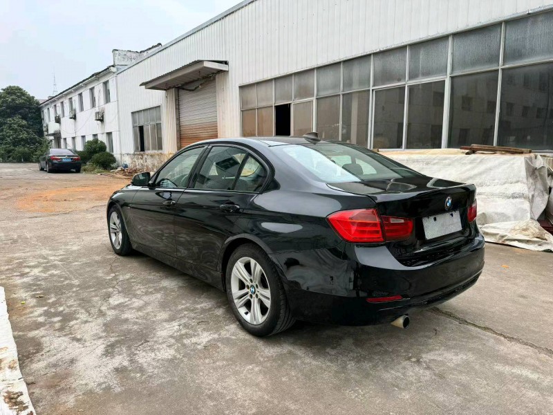 金华14年宝马3系8