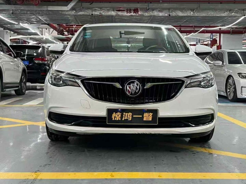 深圳18年别克英朗1