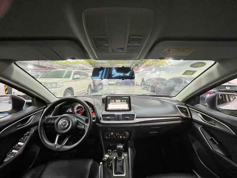 深圳18年马自达35