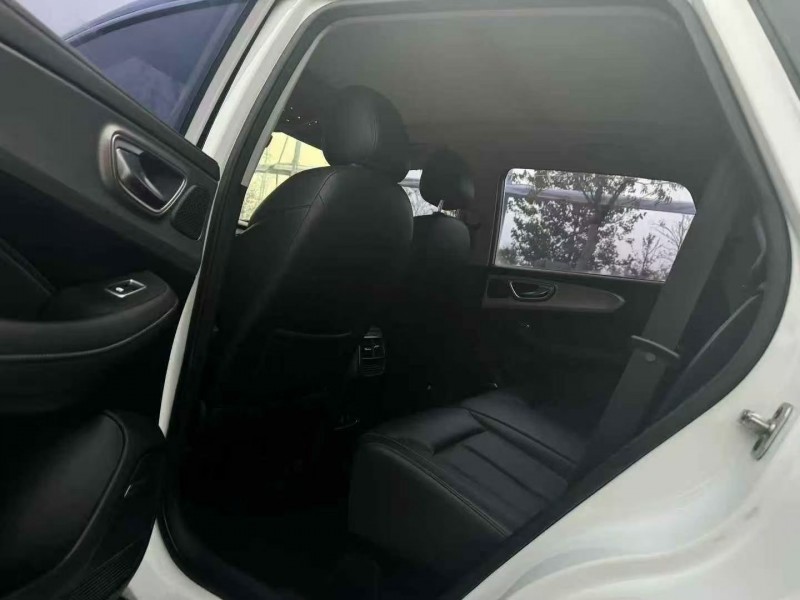 淄博20年荣威RX56