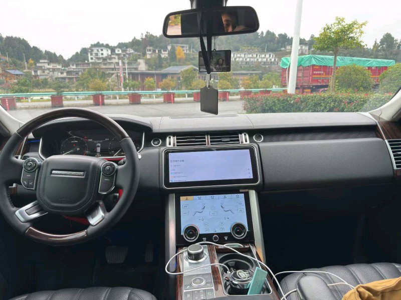 重庆16年路虎揽胜5