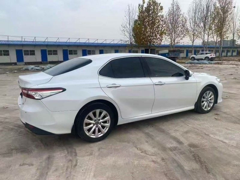 东营20年丰田凯美瑞8