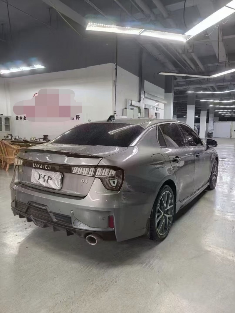 曲靖22年领克037