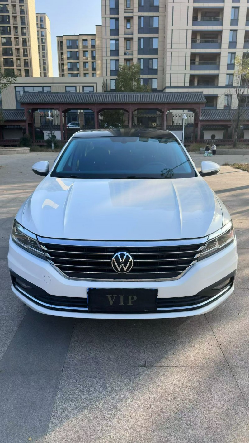 济宁22年大众朗逸1