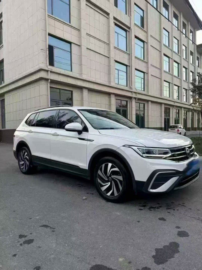 枣庄22年大众途观3