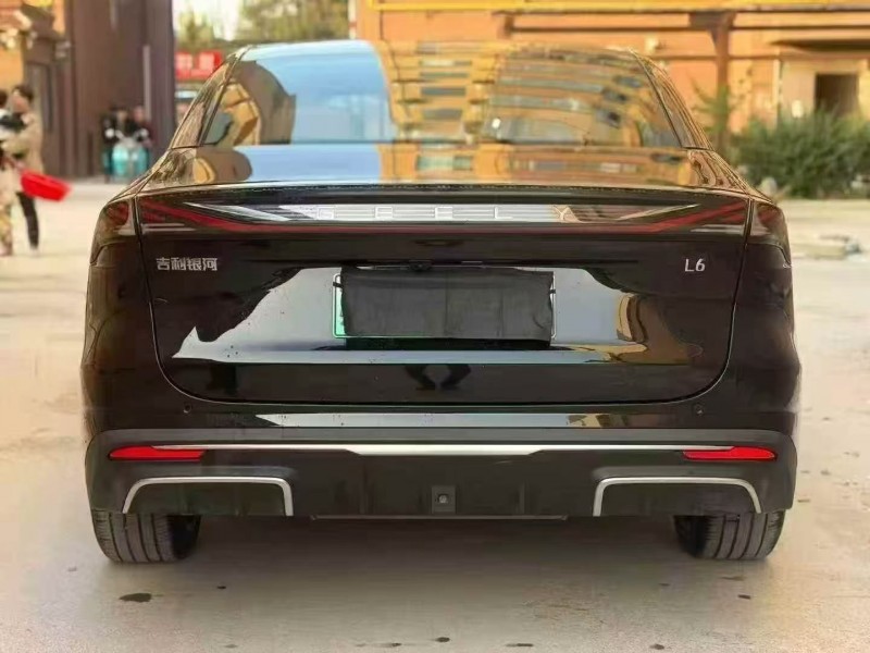 淄博24年吉利银河7