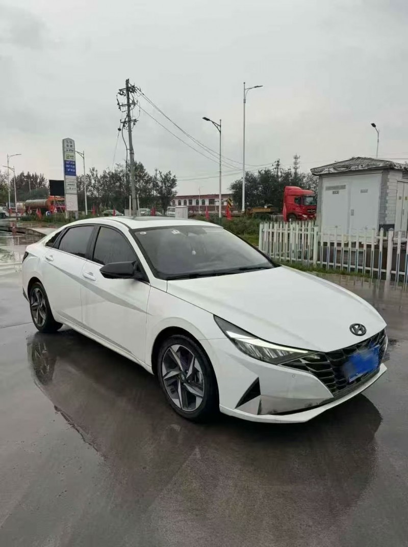 东营22年现代伊兰特2