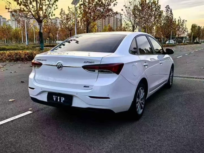 东营21年别克英朗7