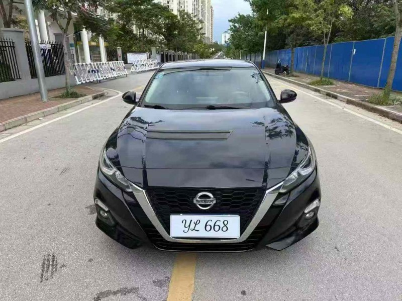 南宁22年日产天籁1